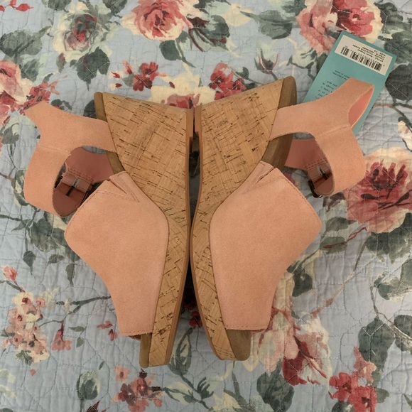 Toms Suede Tropez Wedges - Picture 2 of 6